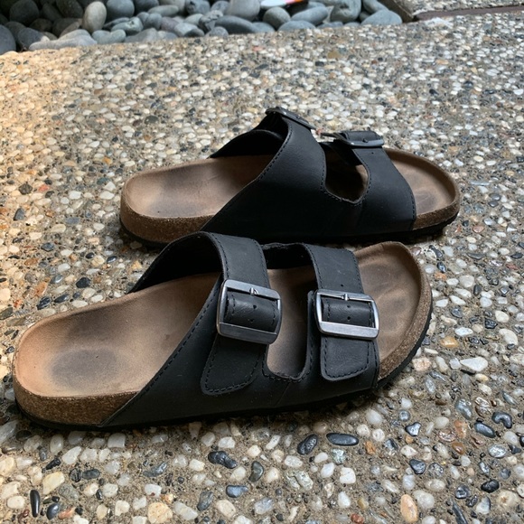 Sandals - Picture 2 of 2